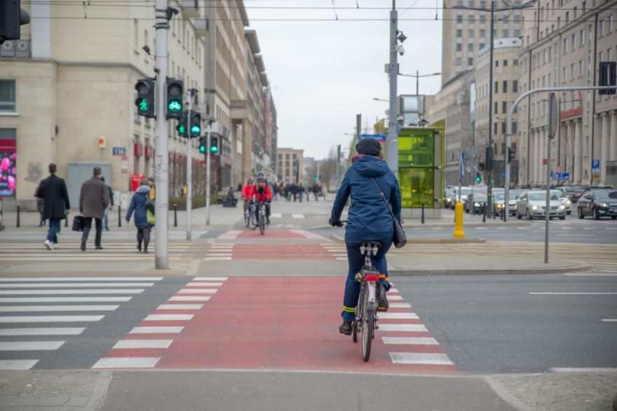 Rower to pojazd pod takim hasłem Warszawa będzie w tym roku promować wśród rowerzystów drogowy savoir vivre