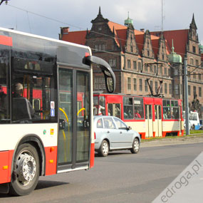 Zarządzanie transportem publicznym w świetle skomunikowania z reprezentacyjną częścią miasta
