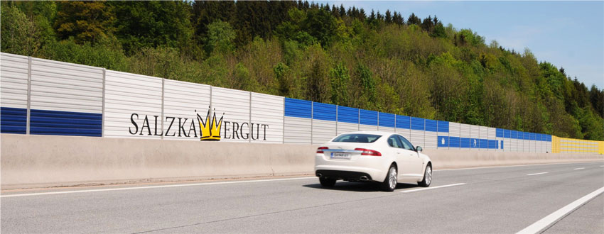 Fot. 6. Nazwa i logo regionu na ekranie - autostrada A1, Austria (fot. autor)