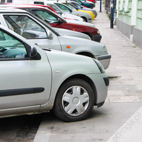 Warunki skuteczności płatnego parkowania (I) Polityka państwa